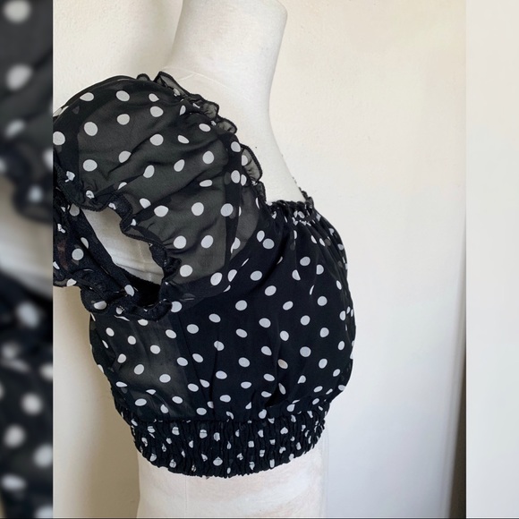 SOLD 🛑 Polka Dot Puffy Ruffle Sleeve Crop Top NEW - Picture 2 of 5